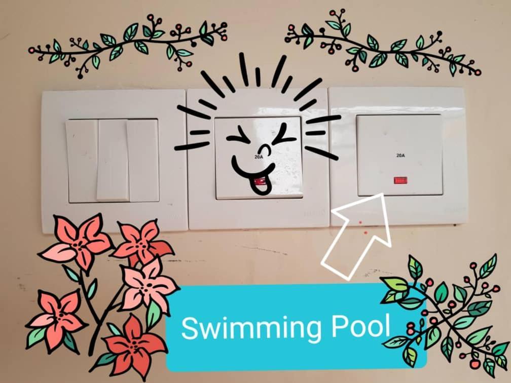 Apartamento Swimming Pool Party House Batu Pahat Exterior foto